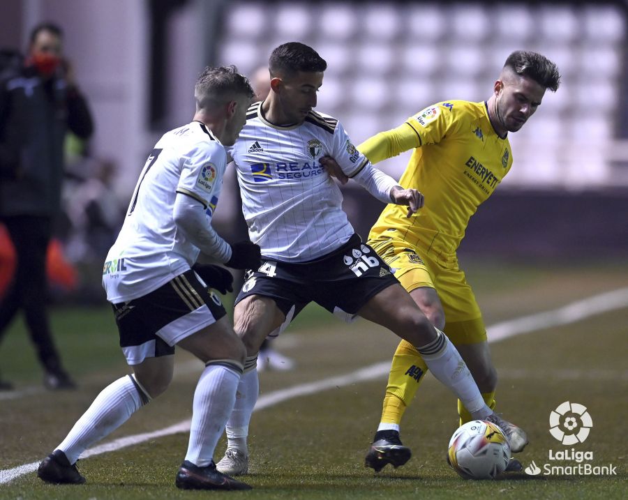 El Burgos CF sigue sonriendo en El Plantío (31) Revista Forofos