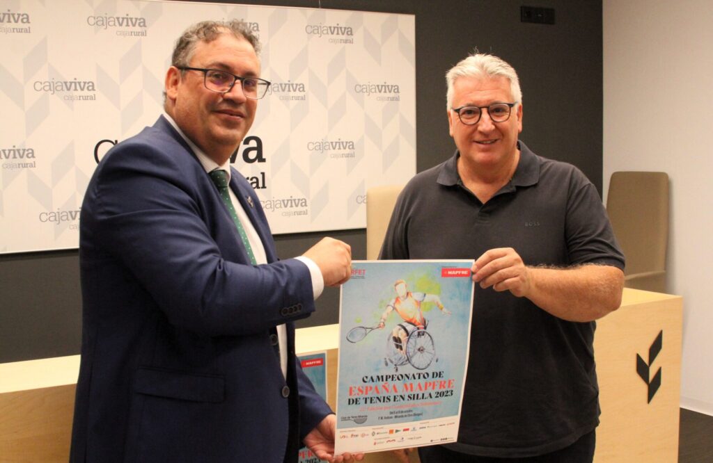 Germán Martínez, gerente de Fundación Caja Rural Burgos y Fernando Esteve, responsable del Club de Tenis Miranda. Foto: Fernando Miguel